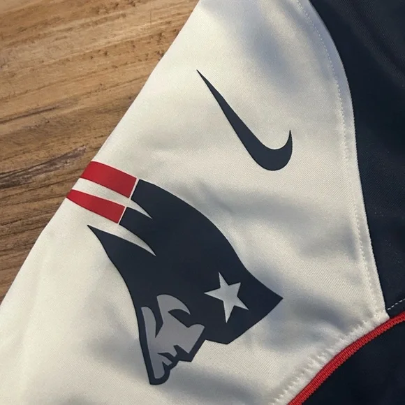 Nike Tom Brady New England Patriots Jersey Size Medium - Picture 5 of 5